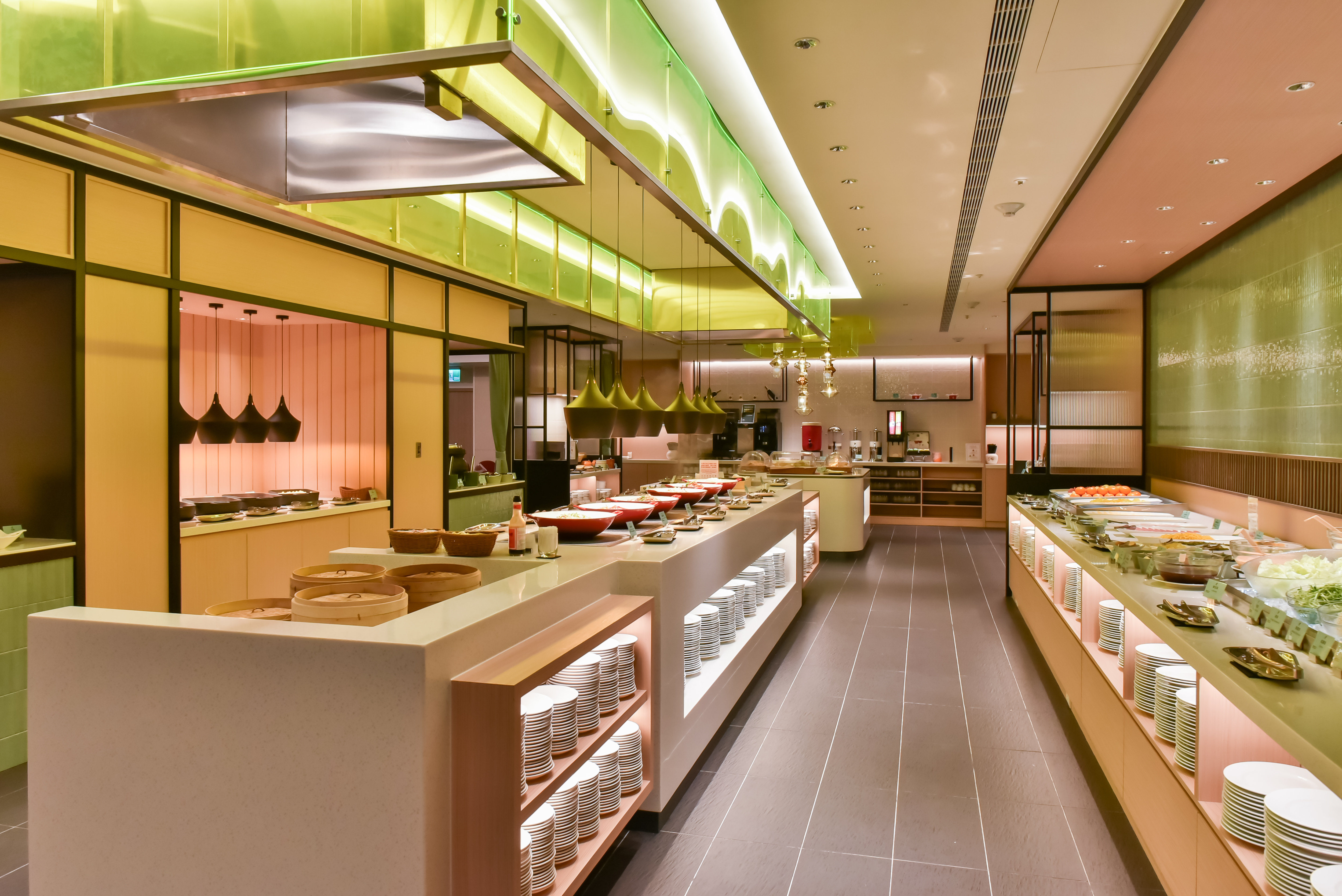 Holiday Inn Taoyuan Airport by IHG 12/50