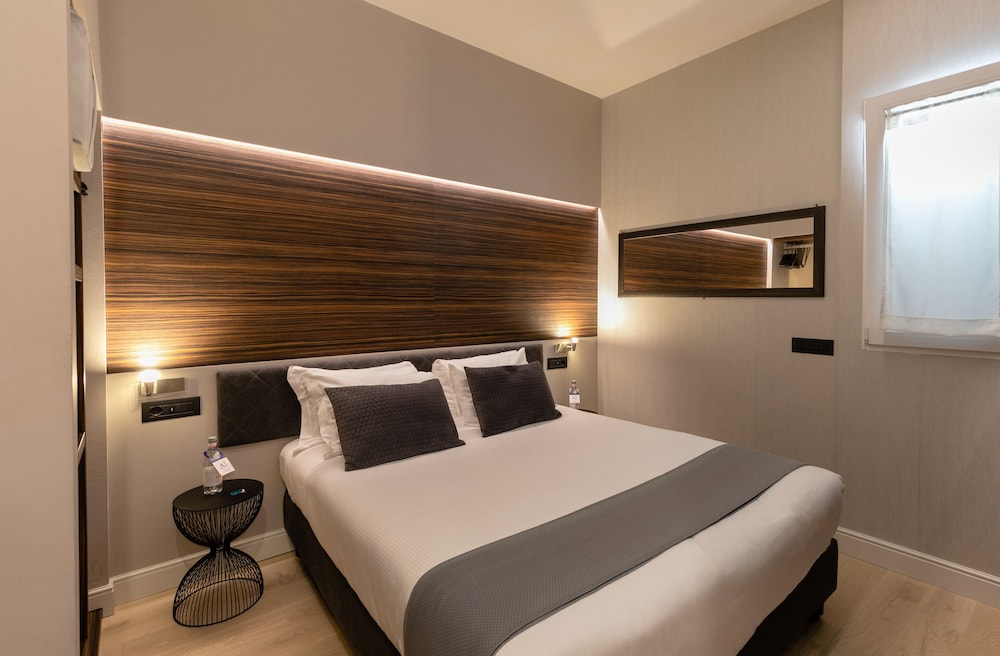 BASIC, DOUBLE OR TWIN BED