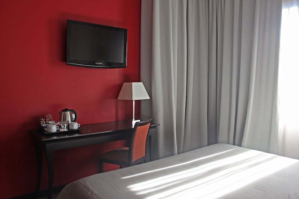 C-Hotels Ambasciatori 28/68