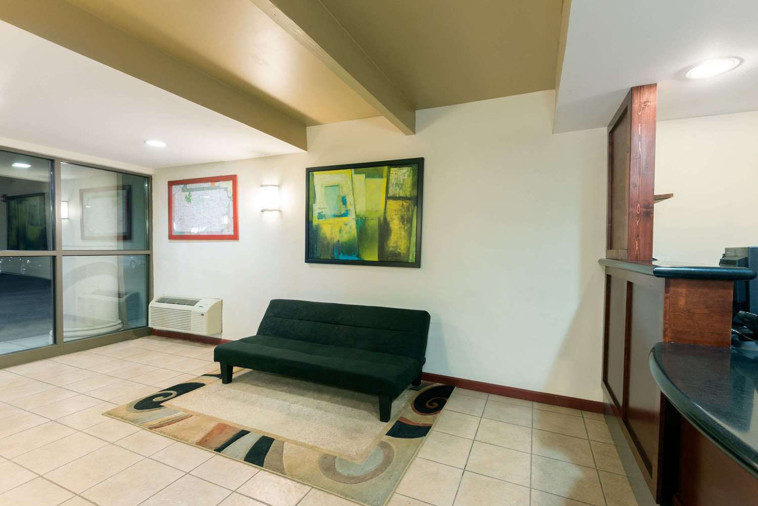Super 8 by Wyndham Beaver Falls PA 4/10