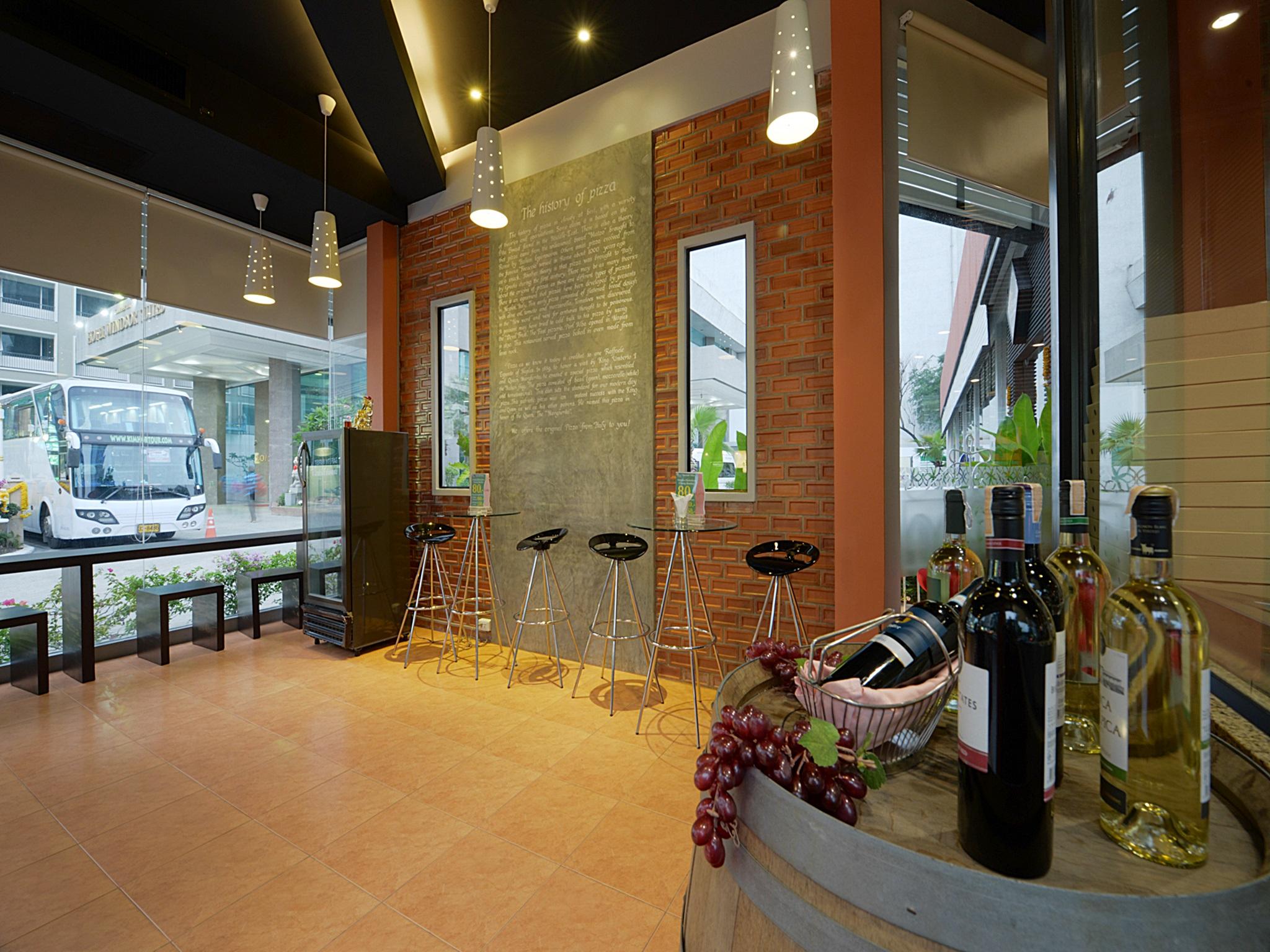 Grand Mercure Bangkok Windsor 34/47