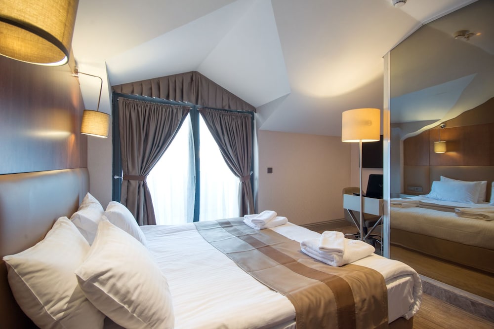 Gk Regency Suites Hotel 17/54
