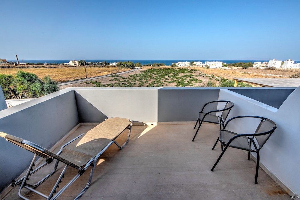 Anamar Santorini Hotel 40/57