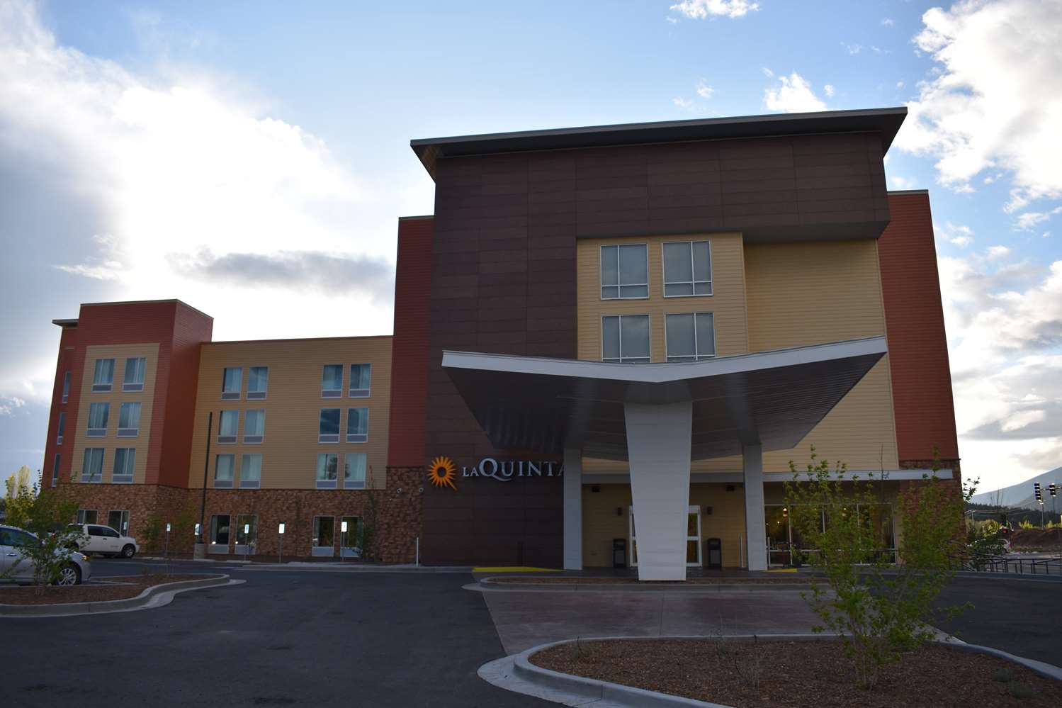 La Quinta Inn Suites By Wyndham Flagstaff East I 40 2/49
