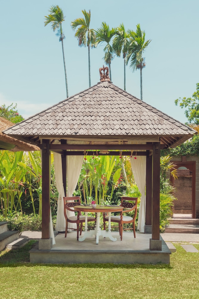 The Pavilions Bali 65/69