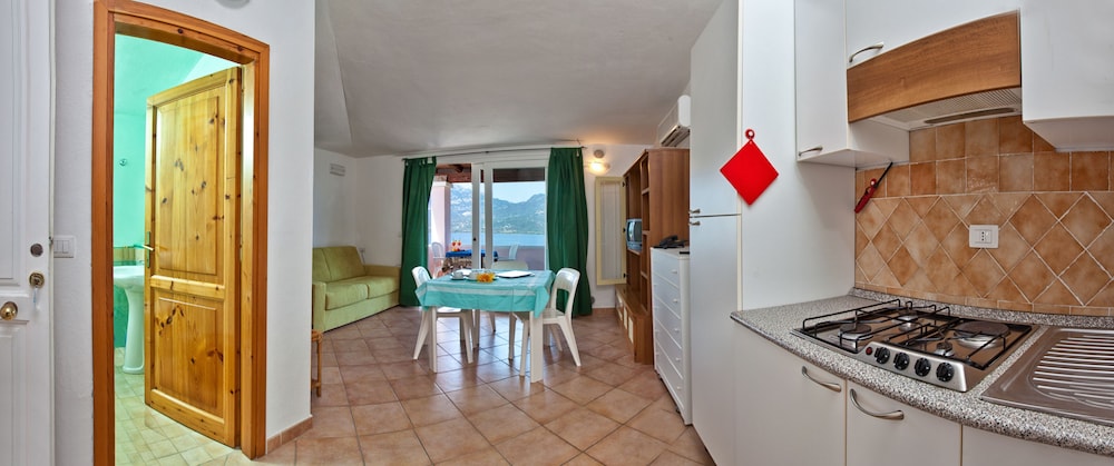 1 BEDROOM, APARTMENT