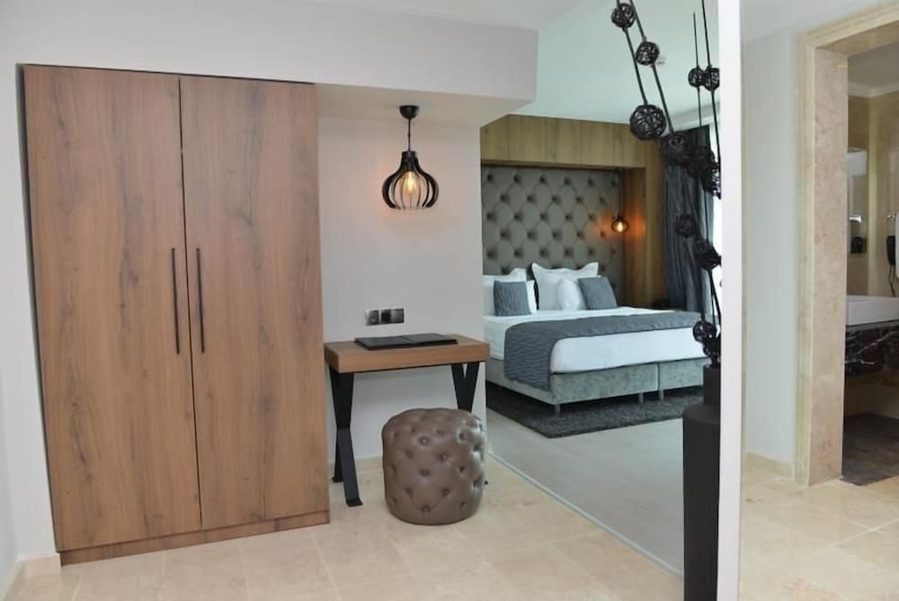 Lova Hotel Spa 14/50