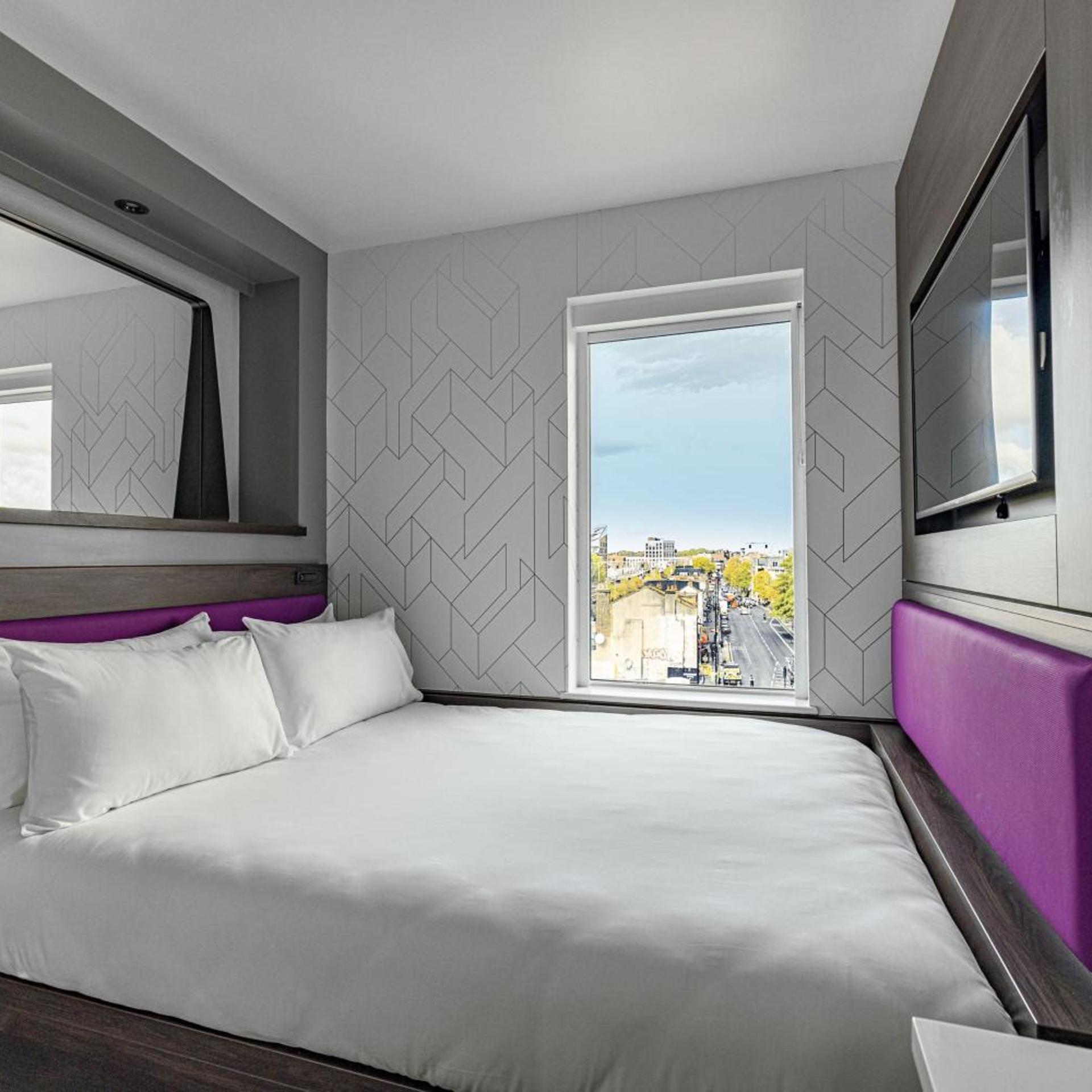 Efficiency, Double Bed, City View