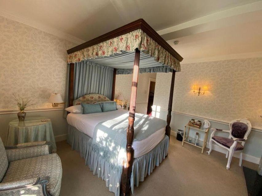 Romantic, Four Poster, Deluxe, Double Bed