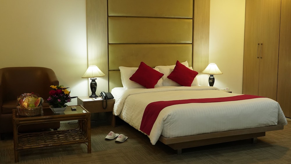 ASIA PACIFIC HOTEL 20/50