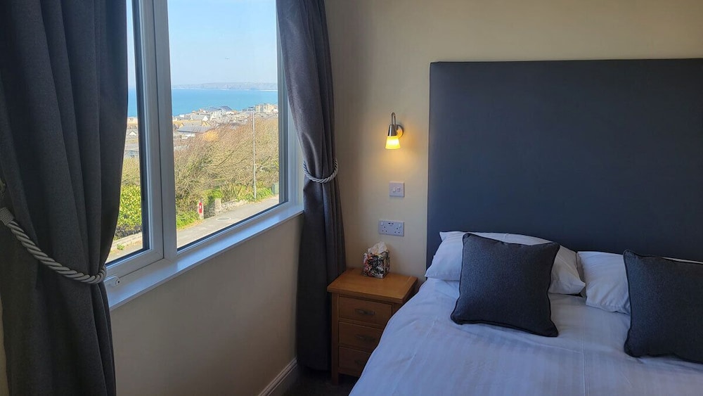 Superior, King Bed