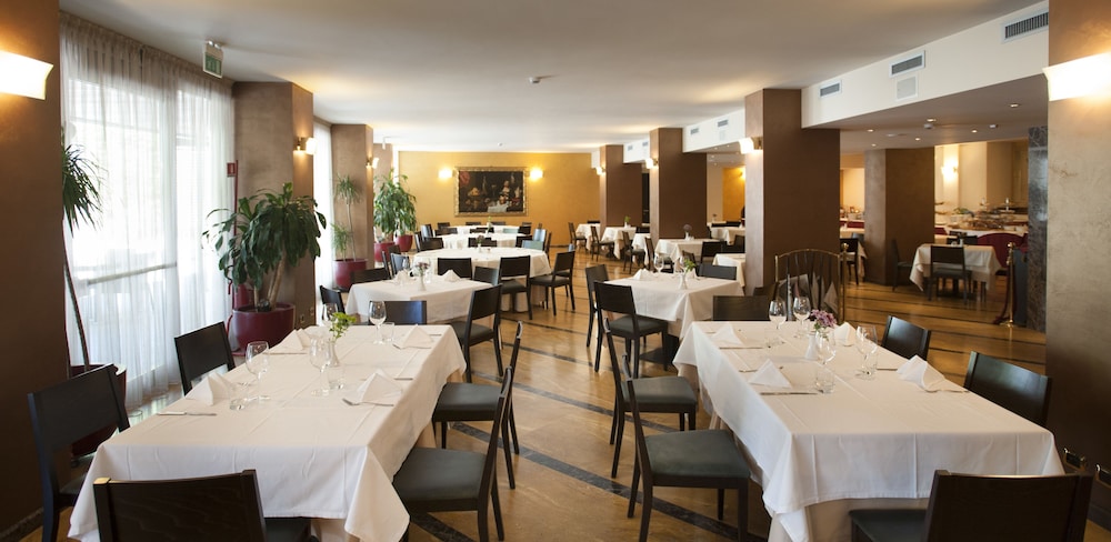 Hotel Calissano 35/50