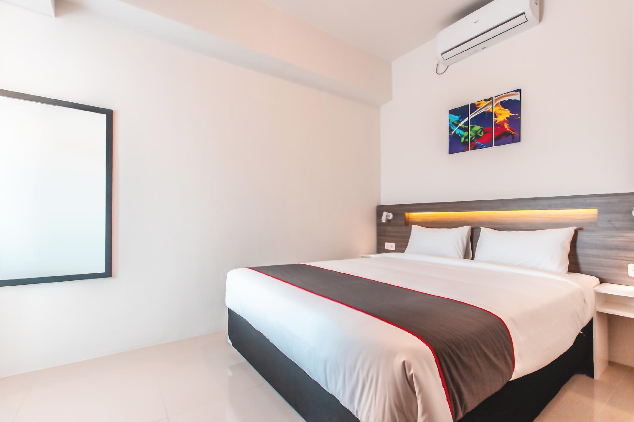 Deluxe, Double Bed