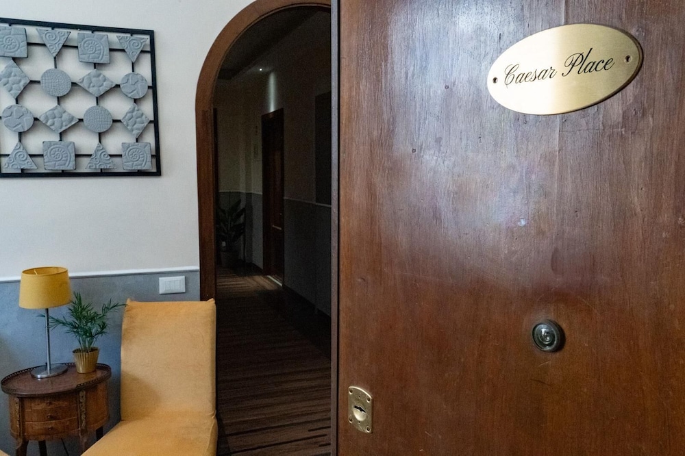 Caesar Place 4/40