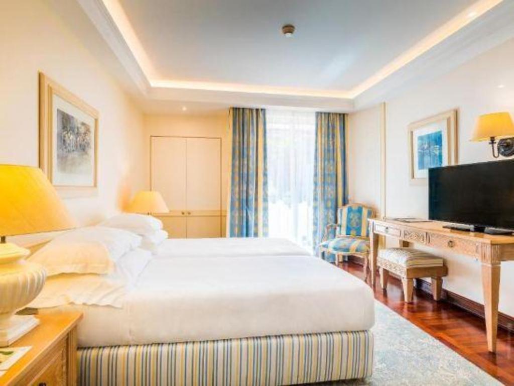 Deluxe, Twin Beds, Sea View