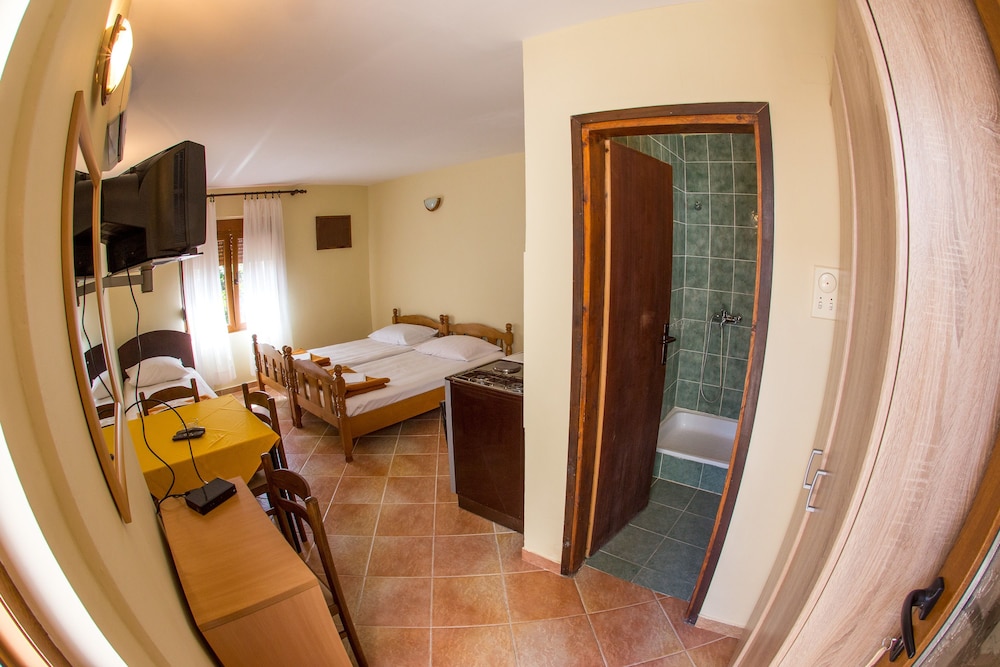 Guest House Blue Coast 62/63