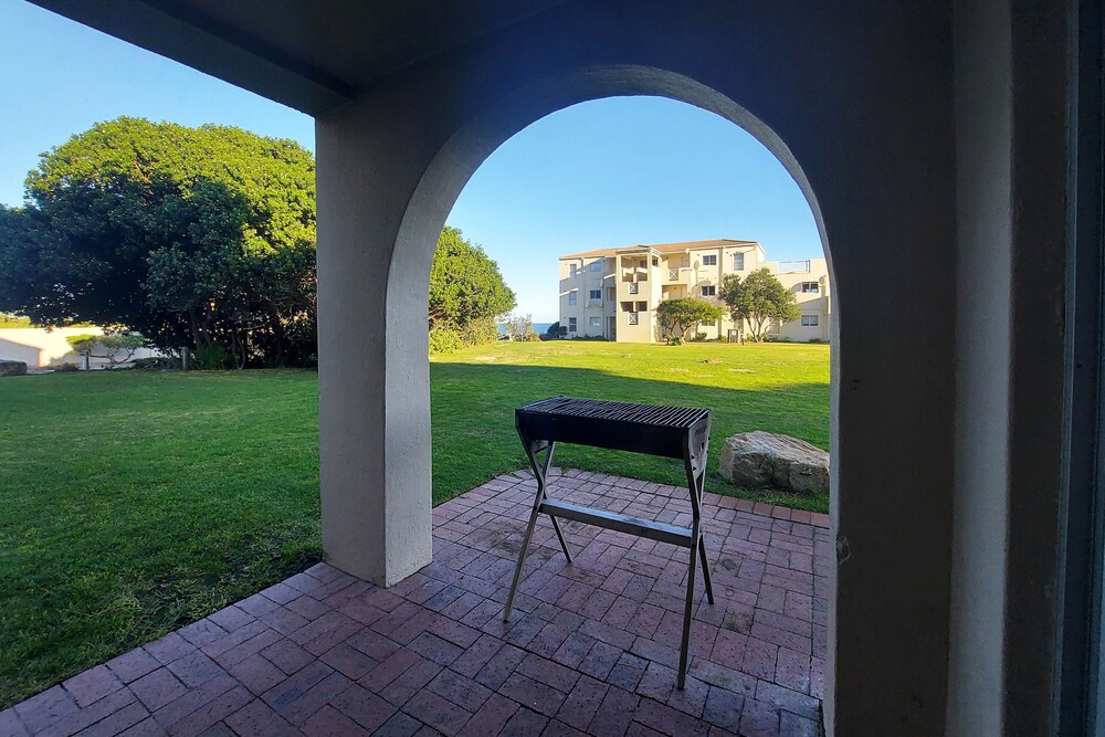 Hermanus Beach Club 31/50
