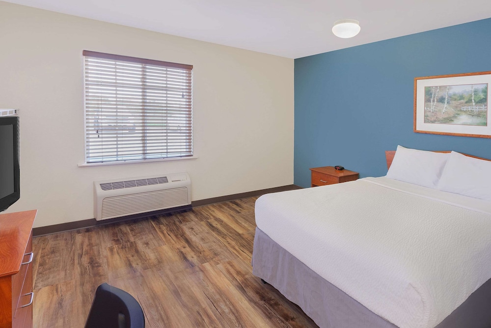 WoodSpring Suites Ankeny Des Moines 8/17