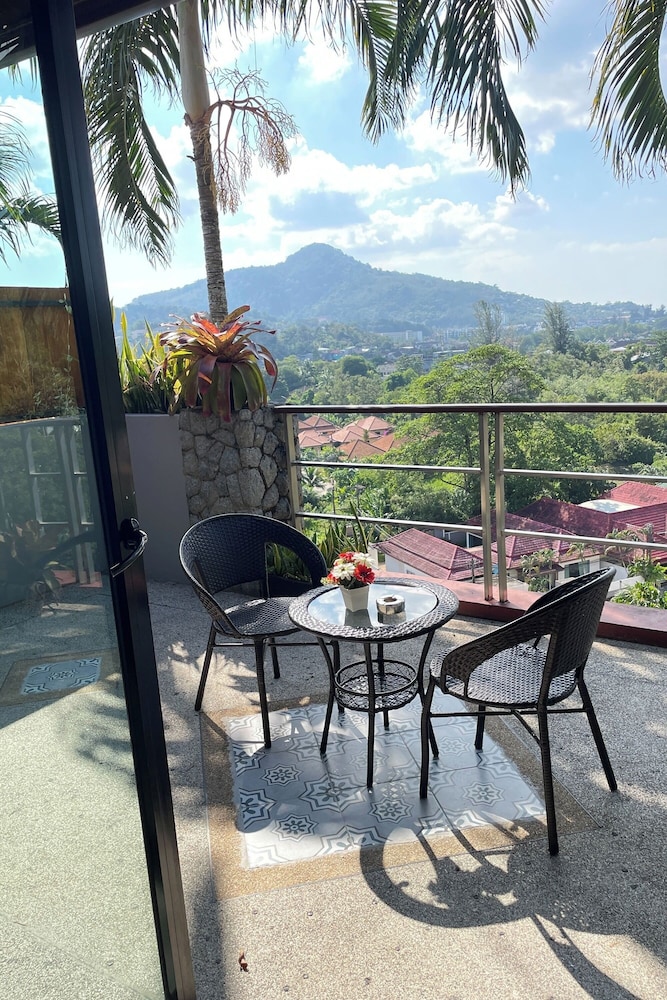 Kamala Villa Hill 54/58