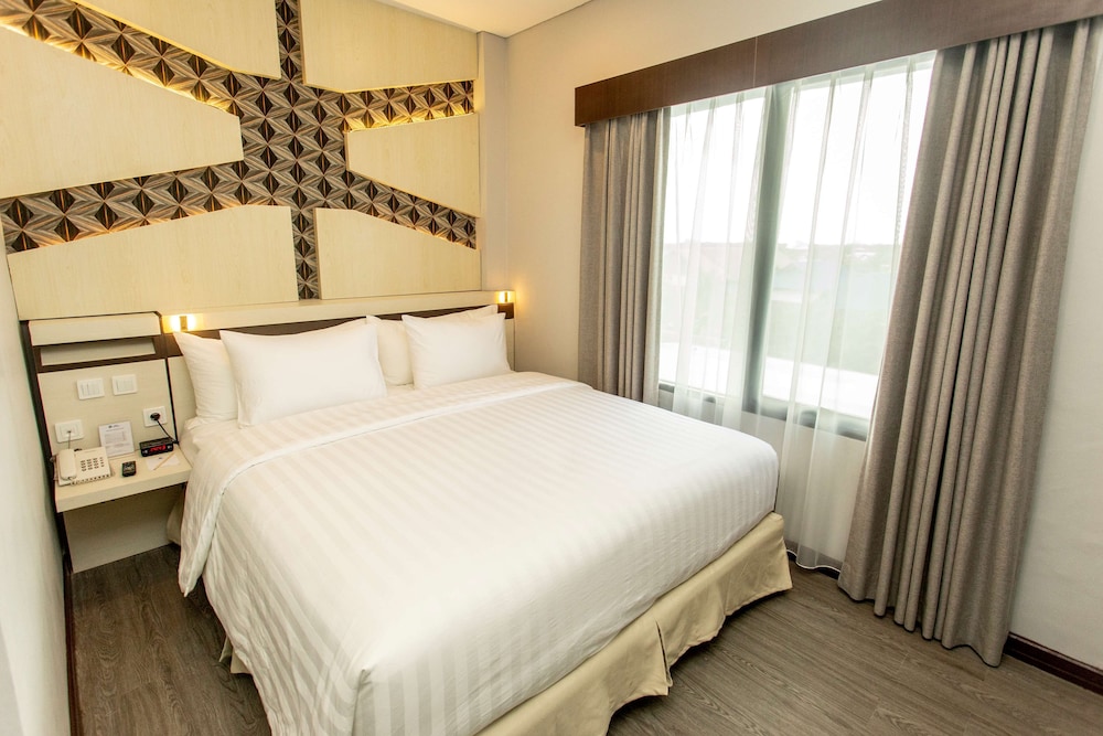 Superior, Double Bed, Smoking