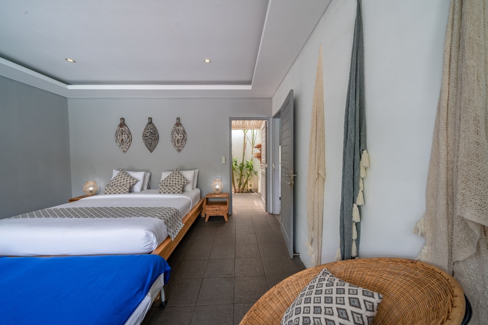 Villa Nahema 7/50