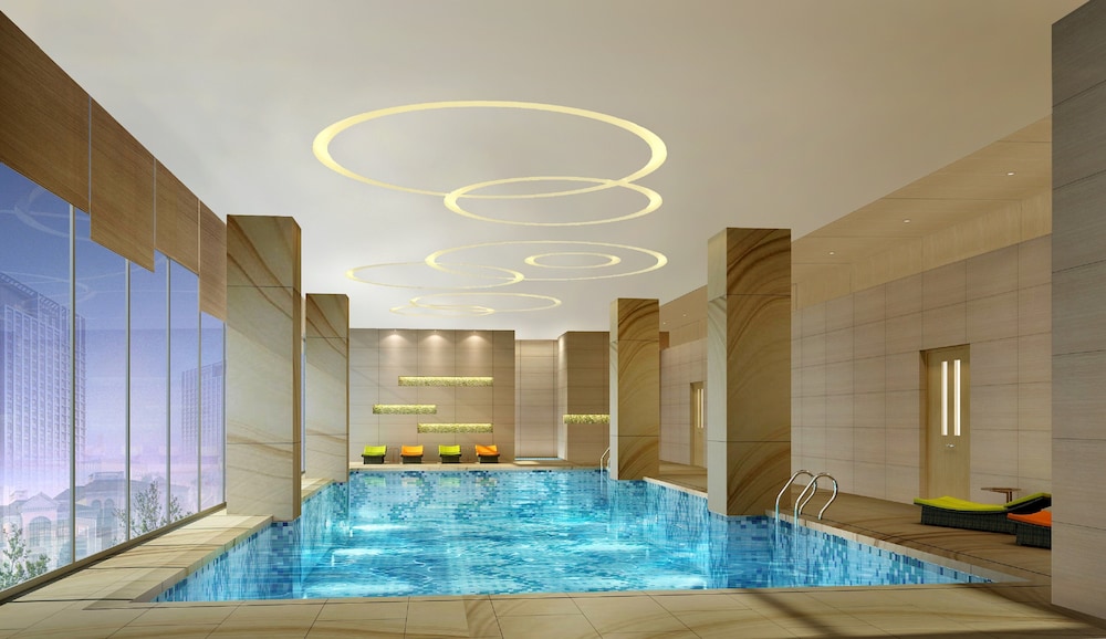 Holiday Inn Changsha Dawangshan 35/72