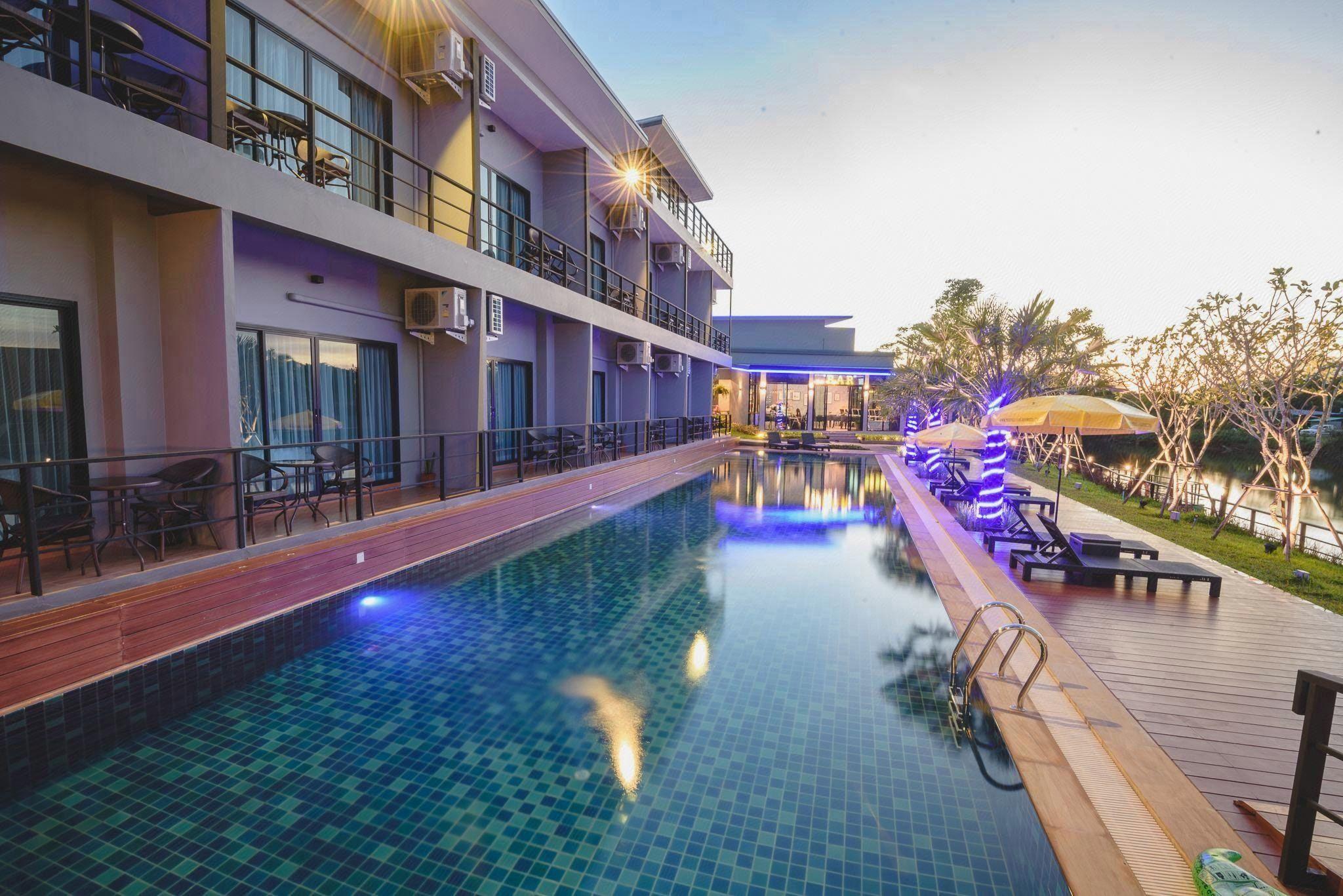 Phuengluang Riverside Hotel Chanthaburi 11/38