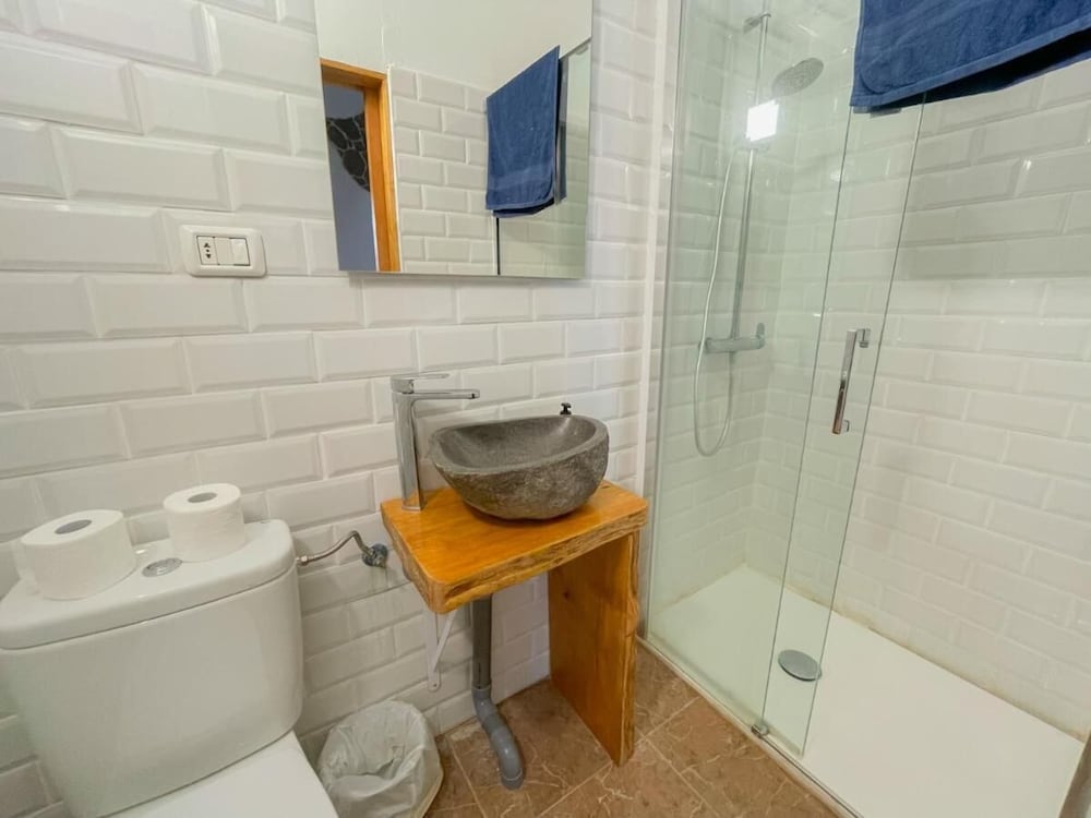 Drago Nest Hostel 49/50