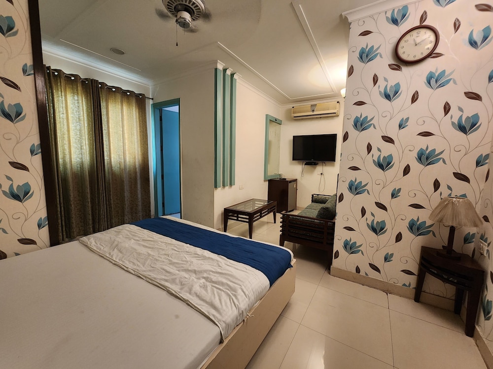 Hotel Arina Inn 13/32