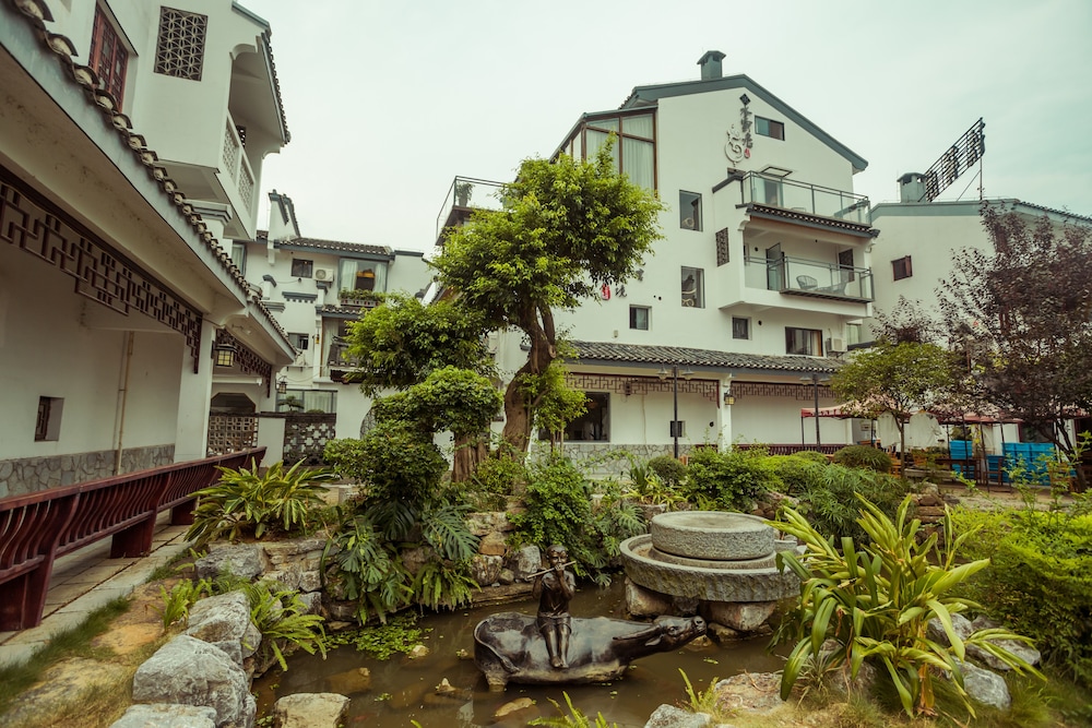 Shui Yun Ju Hotel Resort 43/49