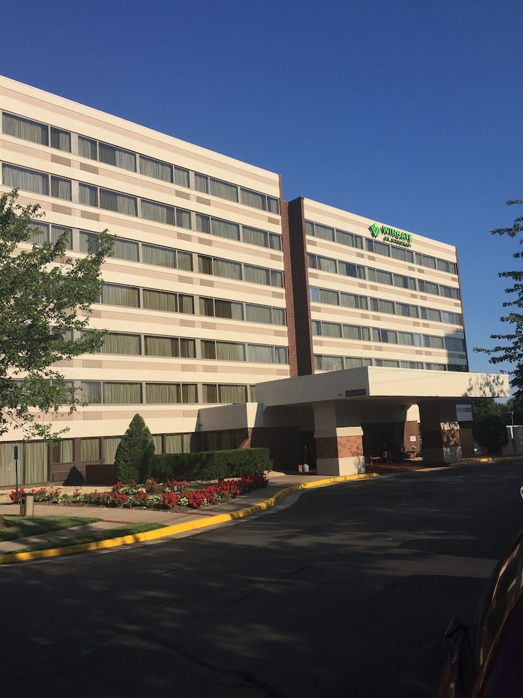 Wingate by Wyndham Springfield 3/60