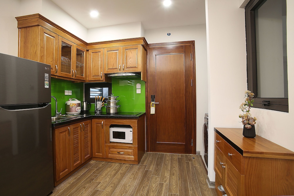 London Hotel Apartment 7/29
