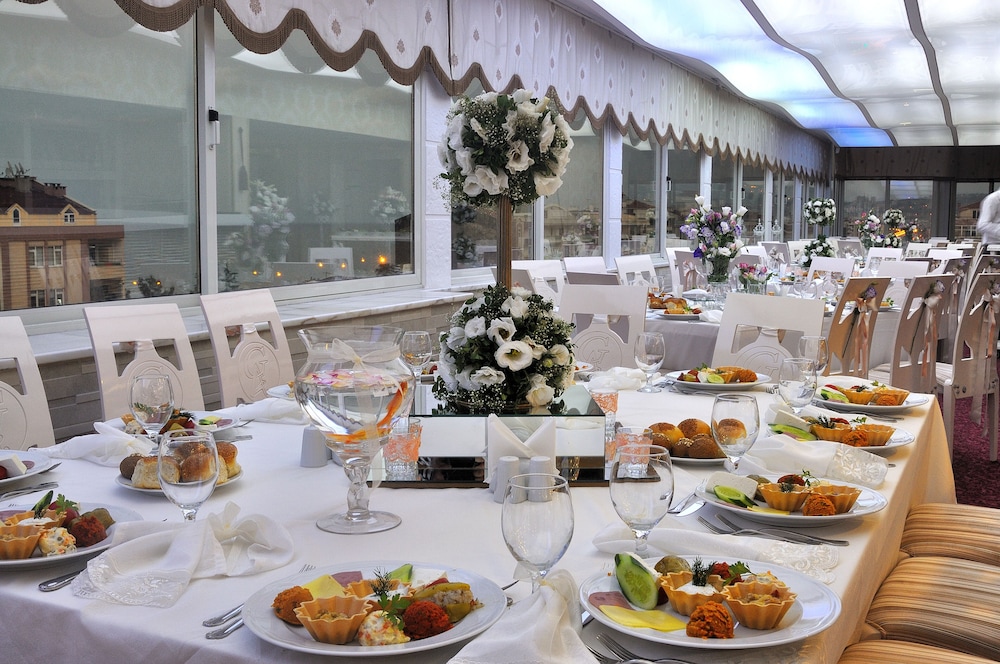 Grand Atakum Hotel 40/50