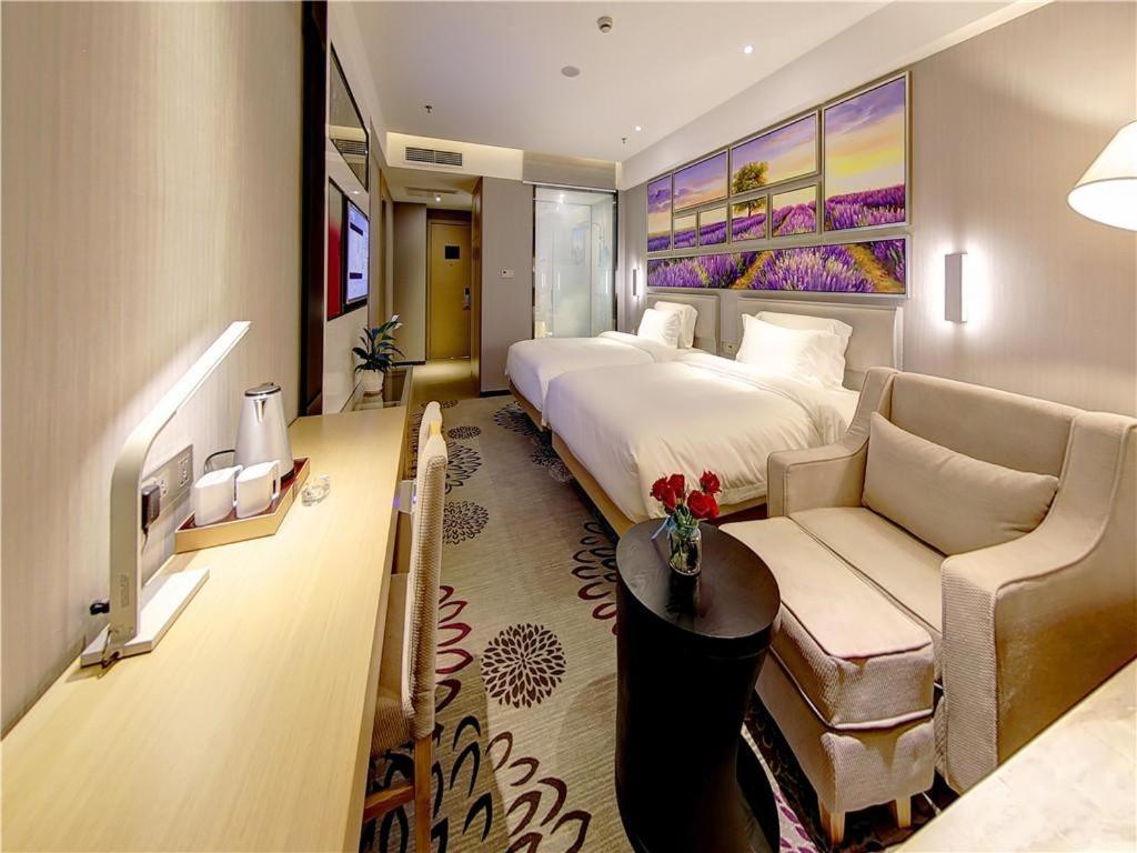 Lavande Hotel (Chengdu Dafeng Shixi Park Metro Station) 24/39