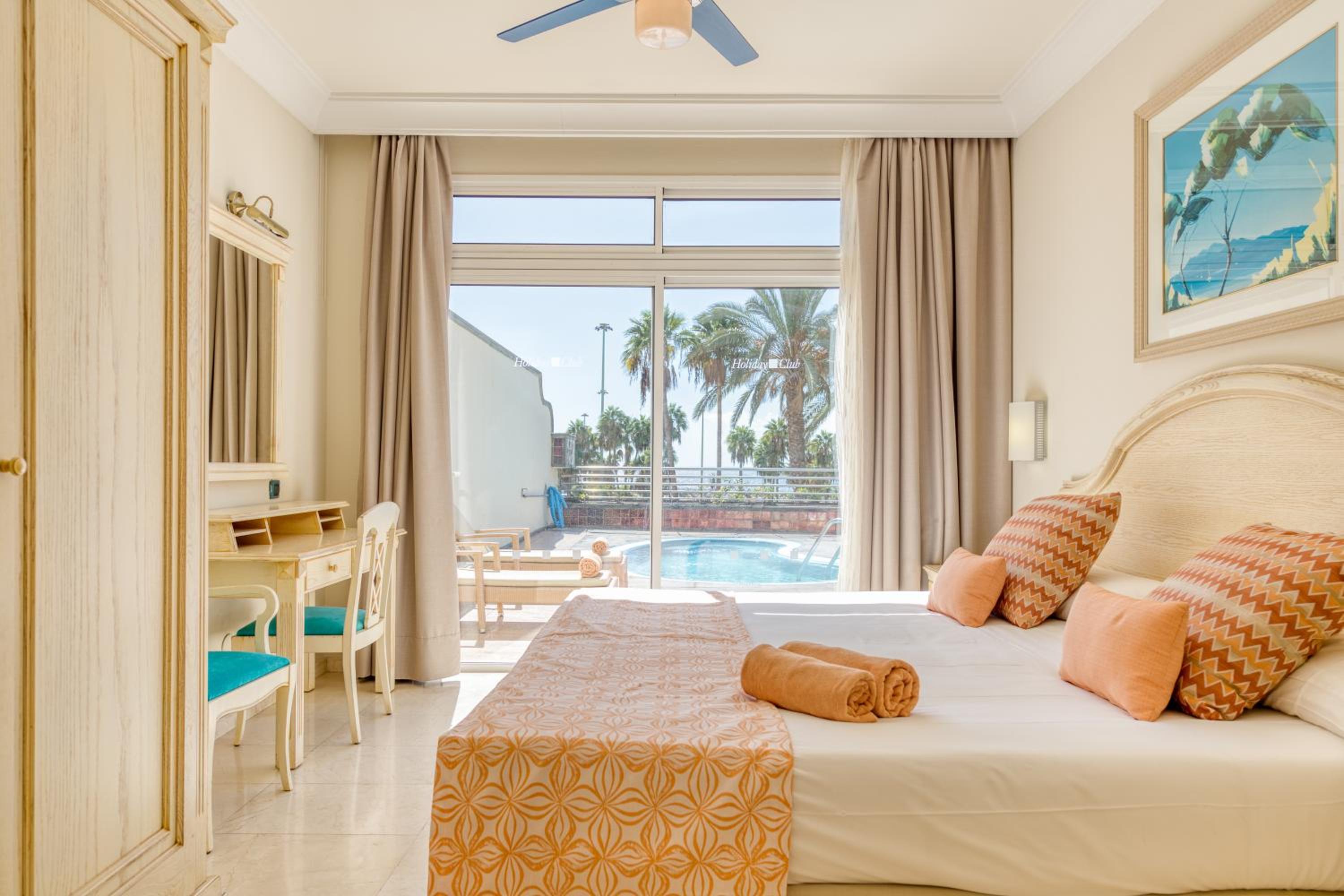 2 Bedrooms, Penthouse, Apartment، Holiday Club Playa Amadores 6/10