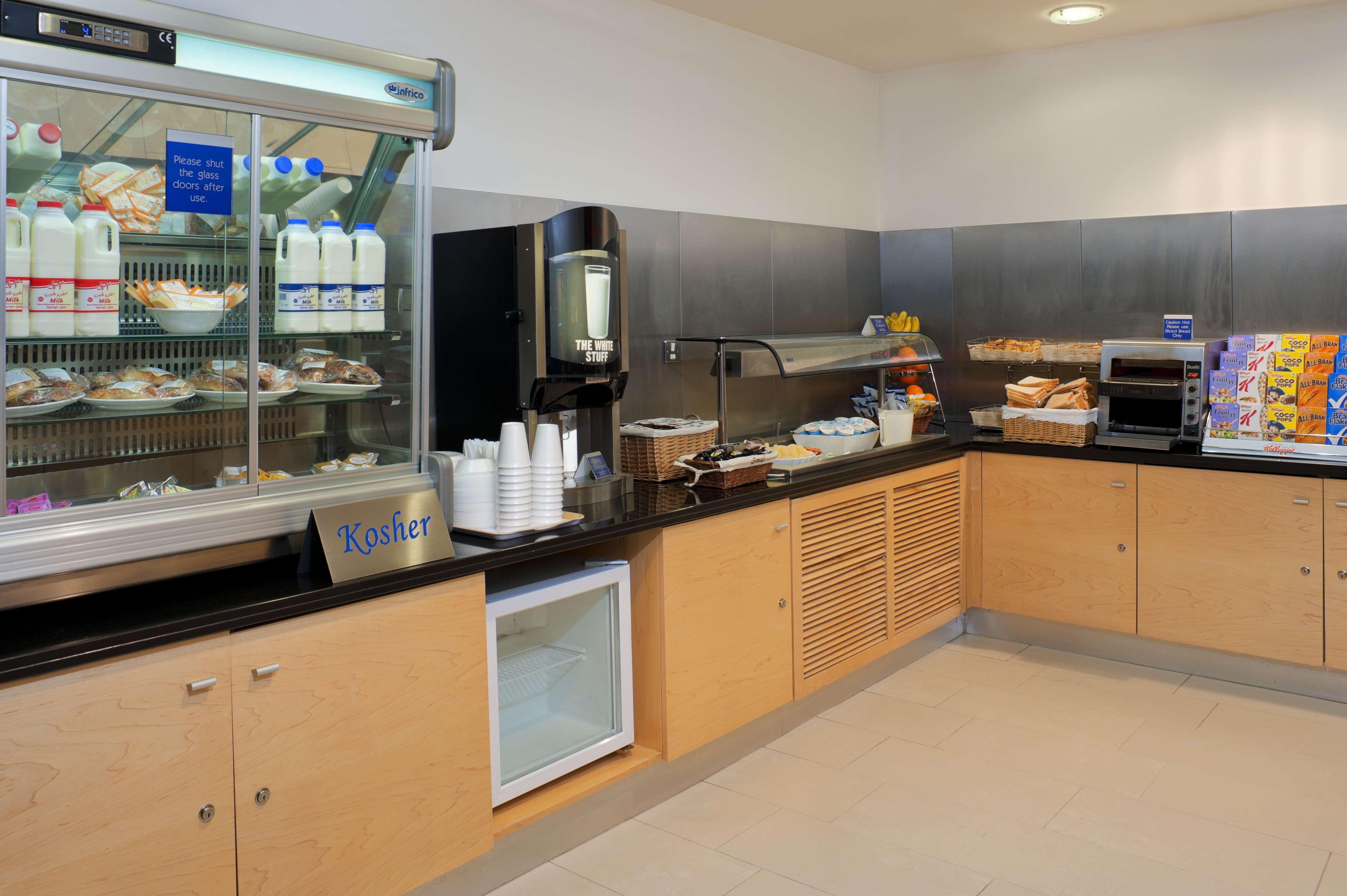 Holiday Inn Express London Golders Green A406 12/19