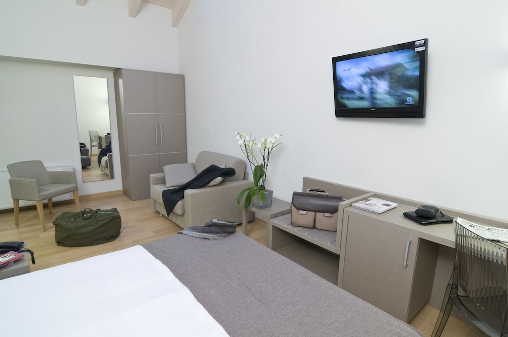 Hotel di Varese 40/50