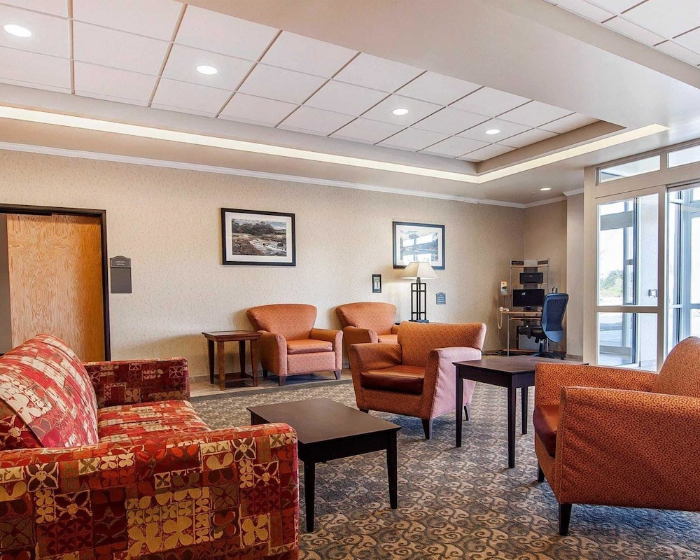 Comfort Inn and Suites Creswell 31/45