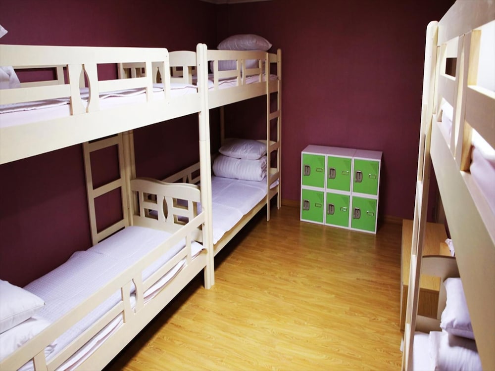 Jeju R Hotel Guest House Hostel 24/60
