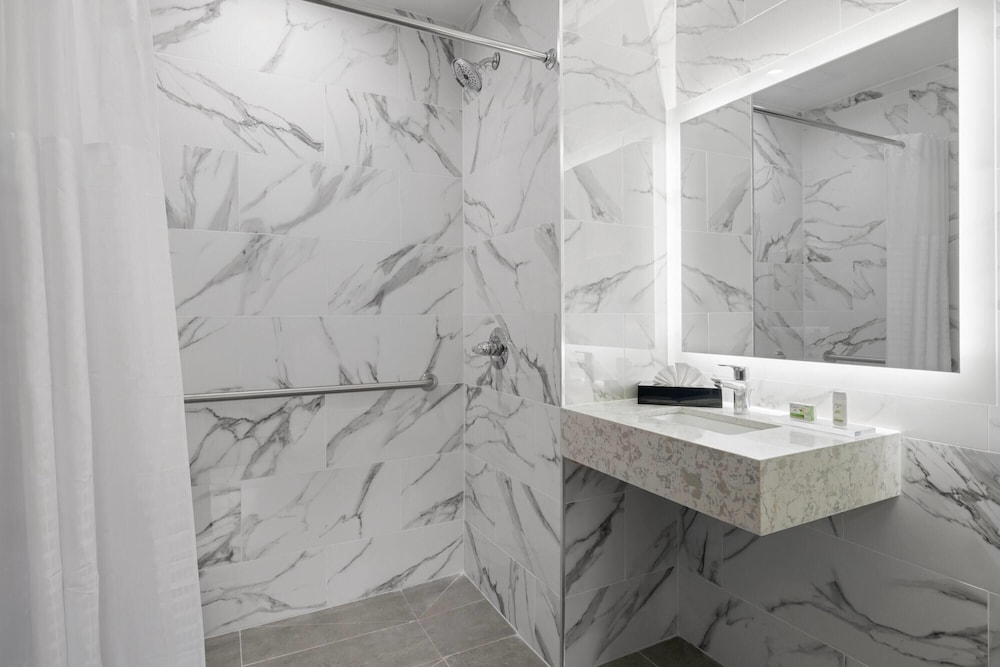 Ramada by Wyndham Brooklyn Near Flatbush 26/26