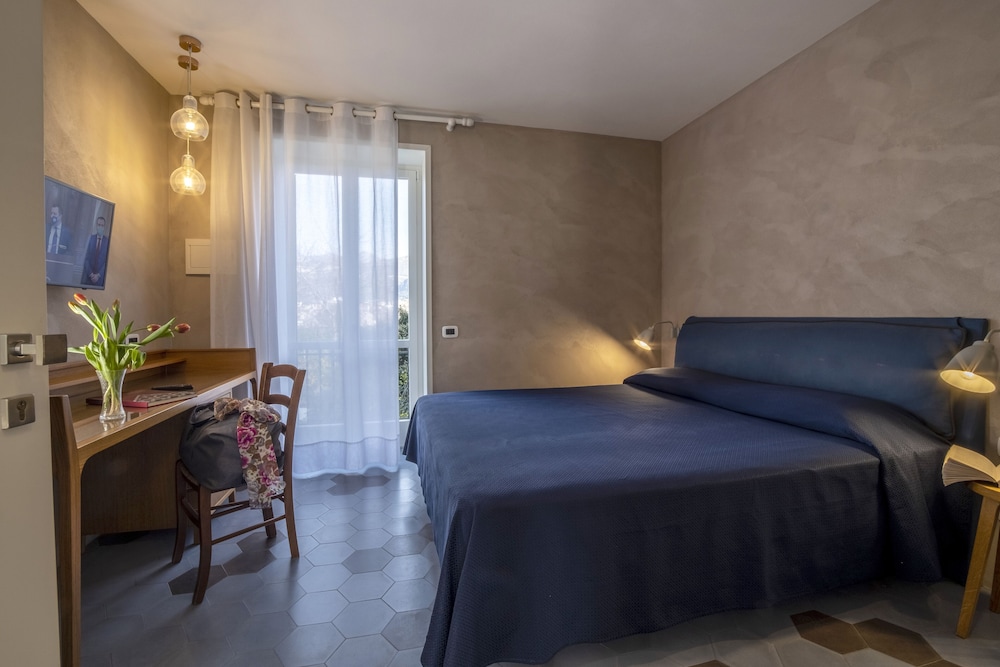 Il Roseto Resort 51/66