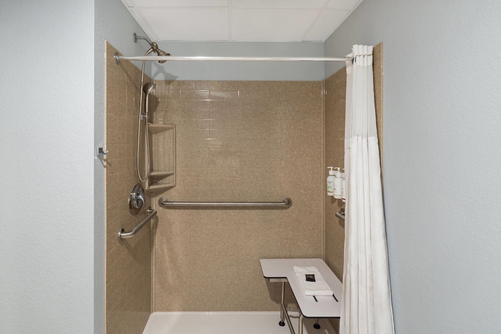 No, 2 Queen Beds, Accessible، Baymont By Wyndham Oacoma 3/3