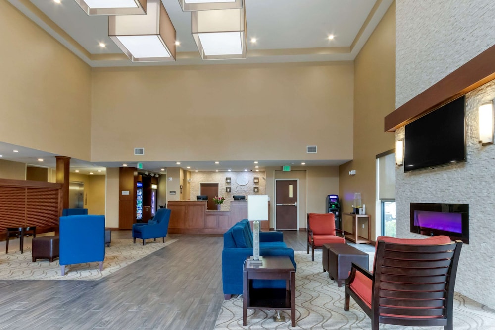 Comfort Suites Billings, MT 30/41
