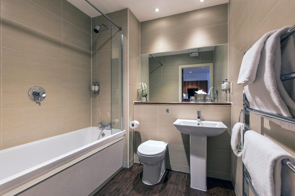 Stewart by Heeton Concept Aparthotel Edinburgh 19/60