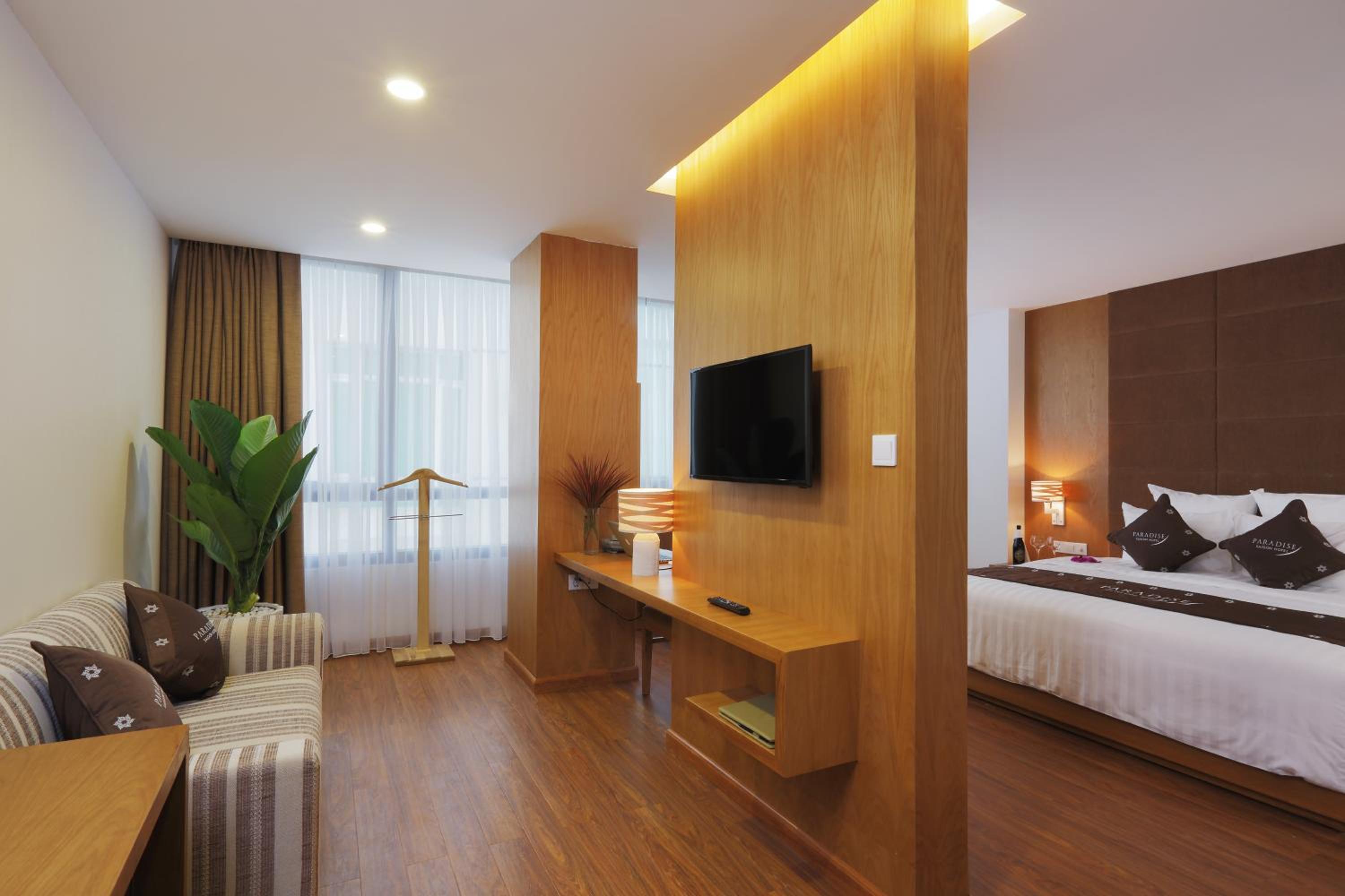 Paradise, Suite