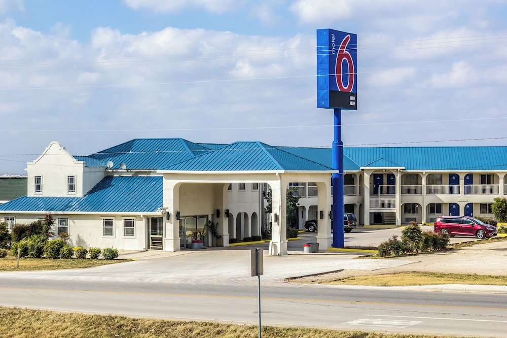 Motel6 Seguin, TX in SEGUIN - TX