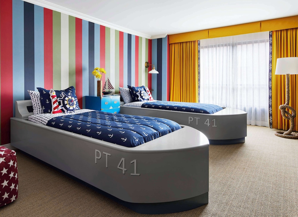 Room, Twin Beds
