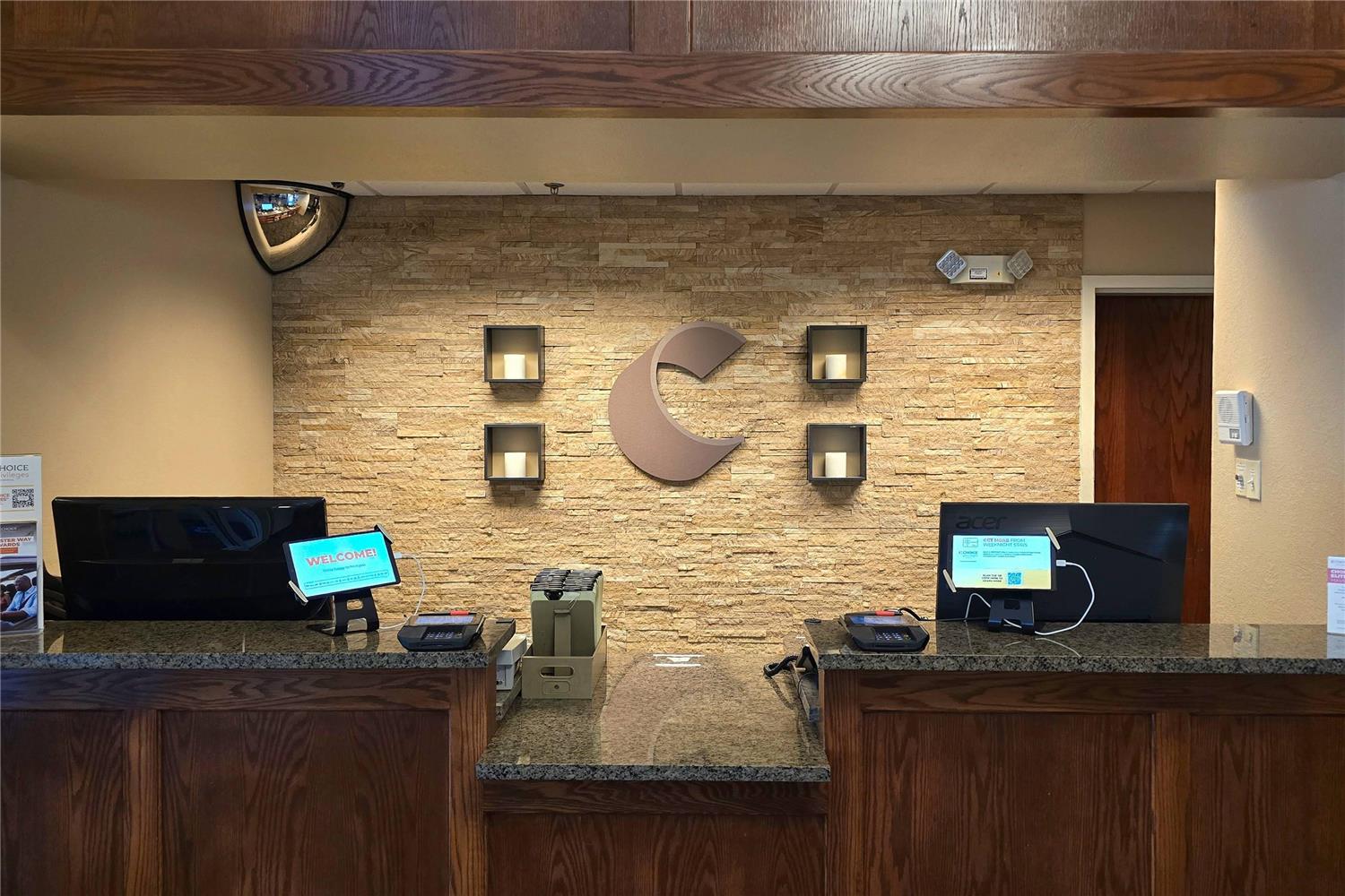 Comfort Inn and Suites Grafton Cedarburg 4/18