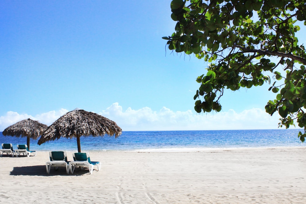 Gran Ventana Beach Resort 64/69