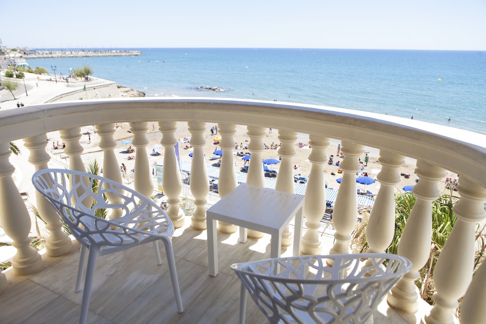 Urh Sitges Playa Hotel 7/69